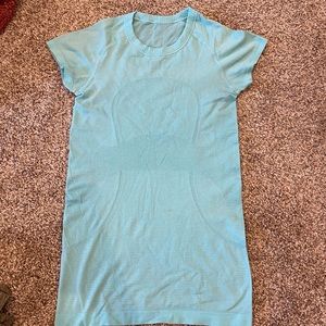 Lululemon swiftly tech short sleeve crew